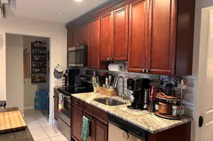 194 E Parkview Dr, Shirley, NY 11967 - Photo 8