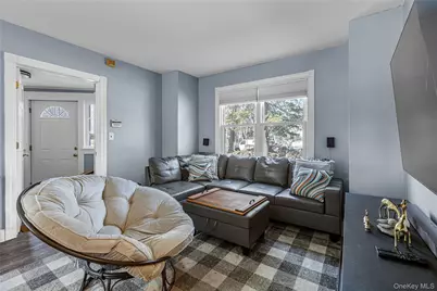 117 Ohio Avenue, Medford, NY 11763 - Photo 2