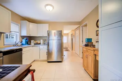 39 Orange Terrace, Middletown, NY 10940 - Photo 4