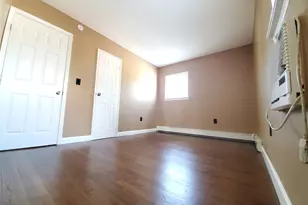 220 Kinkel St, Westbury, NY 11590 - Photo 12