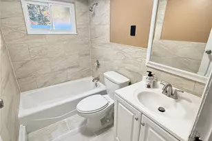 220 Kinkel St, Westbury, NY 11590 - Photo 16