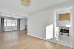 89 Harvest Ln, Commack, NY 11725 - Photo 12