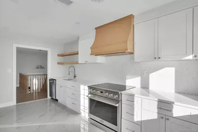 89 Harvest Lane, Commack, NY 11725 - Photo 14