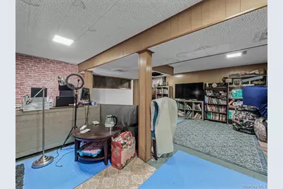 243-17 72nd Avenue, Douglaston, NY 11362 - Photo 24