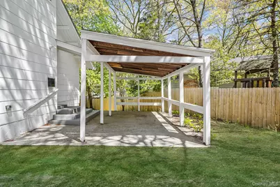 5 Birch Court, Riverhead, NY 11901 - Photo 16
