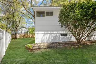 5 Birch Ct, Riverhead, NY 11901 - Photo 14