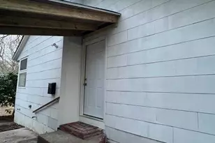 5 Birch Ct, Riverhead, NY 11901 - Photo 4