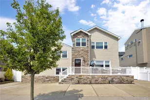 81 Barnes St, Long Beach, NY 11561 - Photo 2