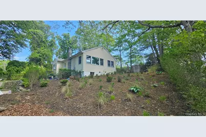 176 Maple Avenue, Flanders, NY 11901 - Photo 34