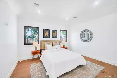 8 Schoolhouse Road, Levittown, NY 11756 - Photo 16