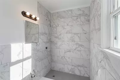 226 Glen Cove Avenue, Glen Cove, NY 11542 - Photo 4