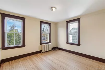 226 Glen Cove Avenue, Glen Cove, NY 11542 - Photo 8