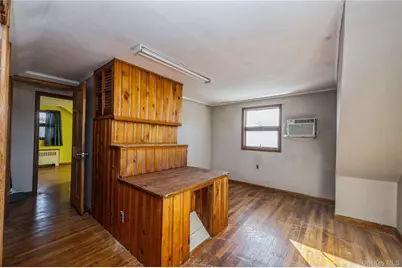 54 31st Street, Copiague, NY 11726 - Photo 24