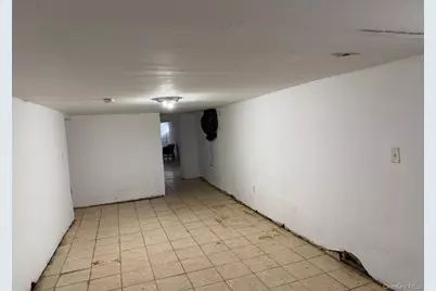 14018 Foch Boulevard, Jamaica, NY 11436 - Photo 8
