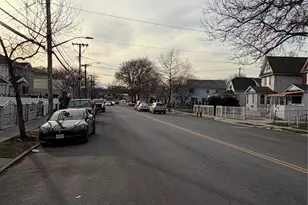 140-18 Foch Blvd, Jamaica, NY 11436 - Photo 8