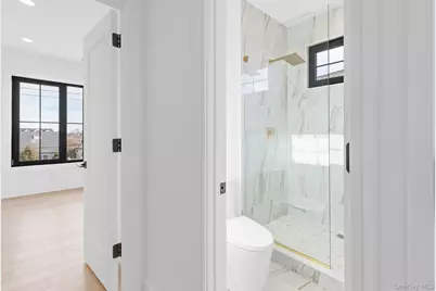 24 Midway Street, Babylon, NY 11702 - Photo 22