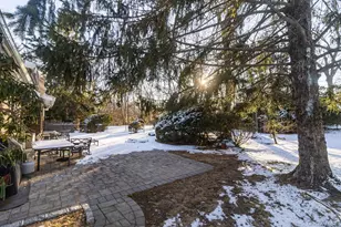 14 Hills Park Ln, Smithtown, NY 11787 - Photo 38