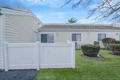 1107 Cabot Court N, Saint James, NY 11780 - Photo 26