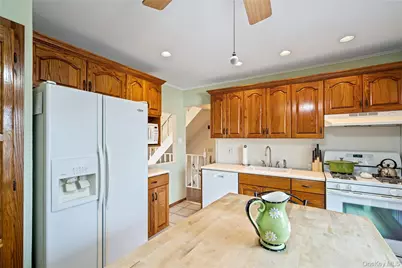 220 Belvedere Drive, Massapequa Park, NY 11762 - Photo 12