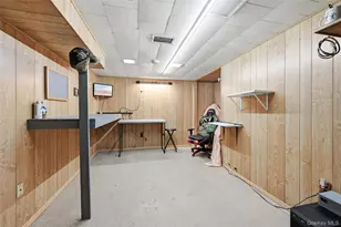 4 Cottage Ct, Middle Island, NY 11953 - Photo 20