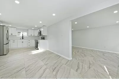 45 Crown Avenue, Huntington, NY 11743 - Photo 6