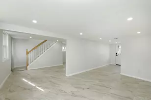 45 Crown Ave, Huntington, NY 11743 - Photo 12