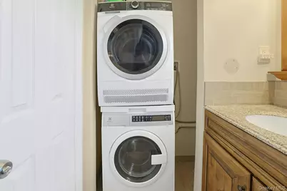 3 Church Lane #P, Valley Cottage, NY 10989 - Photo 16