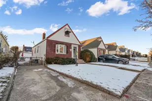 120-40 229th St, Cambria Heights, NY 11411 - Photo 10