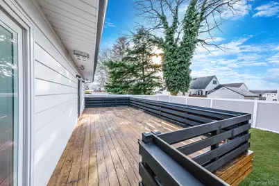 73 Midwood Avenue, Farmingdale, NY 11735 - Photo 26