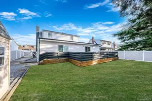 73 Midwood Ave, Farmingdale, NY 11735 - Photo 28