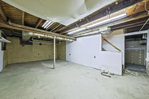 73 Midwood Ave, Farmingdale, NY 11735 - Photo 22