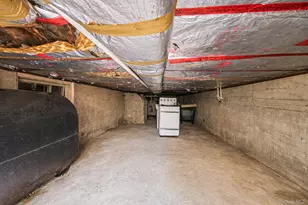 73 Midwood Ave, Farmingdale, NY 11735 - Photo 24