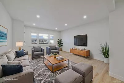 73 Midwood Avenue, Farmingdale, NY 11735 - Photo 4