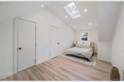 73 Midwood Avenue, Farmingdale, NY 11735 - Photo 20