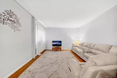 2925 Matthews Avenue #5H, Bronx, NY 10467 - Photo 4