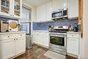 91-10 34th Ave, Jackson Heights, NY 11372 - Photo 6