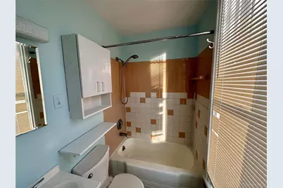 1860 E Main Street #5, Mohegan Lake, NY 10547 - Photo 4