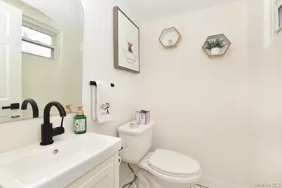 5 Mary Lu Drive, Holtsville, NY 11742 - Photo 14
