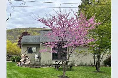 4 Fairview Drive, Tomkins Cove, NY 10986 - Photo 2