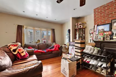 219 S Sixth Avenue, Mount Vernon, NY 10550 - Photo 2