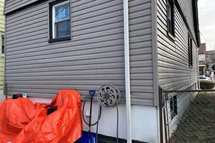 115-102 217th St, Cambria Heights, NY 11411 - Photo 22