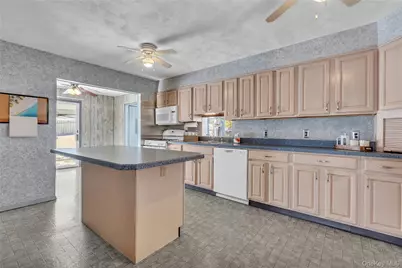 21 Lynwood Road, Cortlandt Manor, NY 10567 - Photo 16