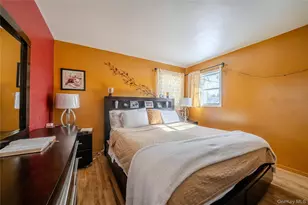 72 Cranberry St, Central Islip, NY 11722 - Photo 12