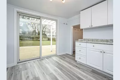 12 2nd Avenue, Port Washington, NY 11050 - Photo 16