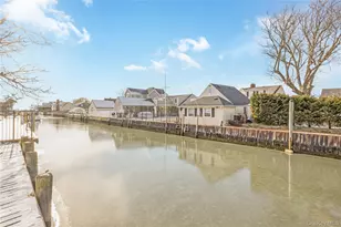 21 Norman Ave, Amityville, NY 11701 - Photo 4