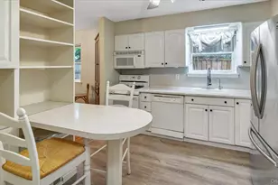 3 Altamont Ave, Sea Cliff, NY 11579 - Photo 12