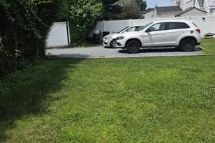 23 Seaman Neck Rd, Dix Hills, NY 11746 - Photo 12