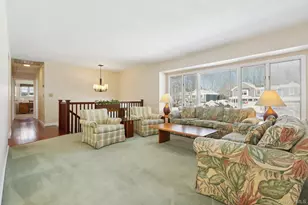 32 Allan Ln, Mount Kisco, NY 10549 - Photo 4