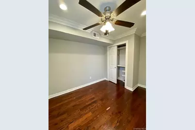 105 Westwood Drive #125, Westbury, NY 11590 - Photo 6