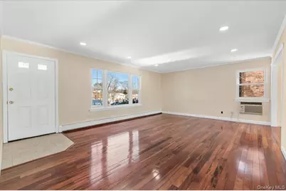 20 Alex Lane #1, Glen Cove, NY 11542 - Photo 2